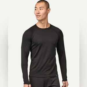 Patagonia Men's Capilene Midweight Crew Base Layer in Black S